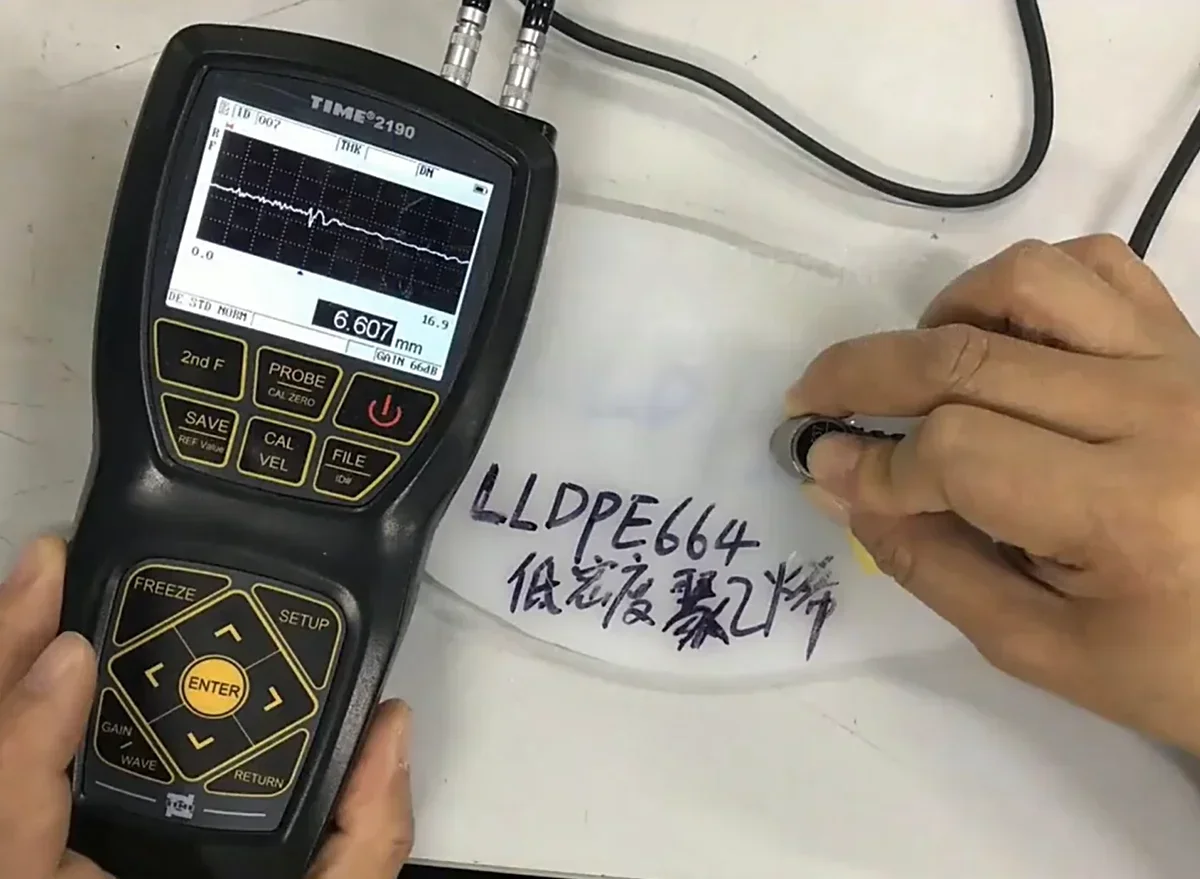 Time with A/B Scanning 2190 Electronic Ultrasonic Thickness Gauge