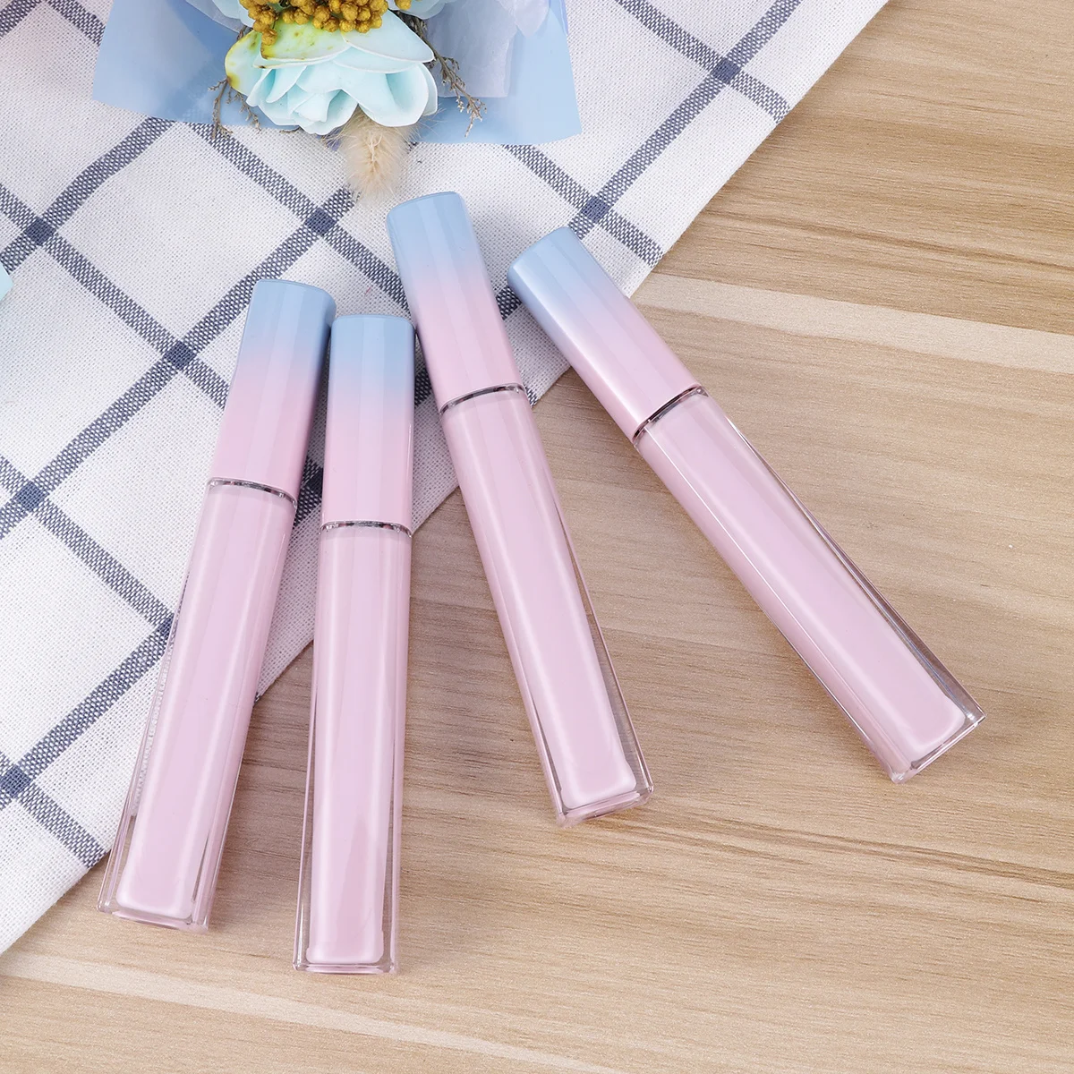 

4Pcs Empty Mascara Tube Container Eyelash Cream Bottles Leakproof Lightweight Holder Pink Blue Gradient for Carry