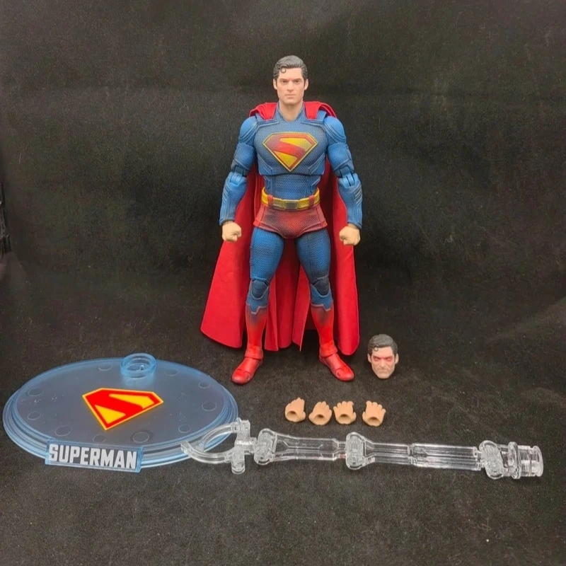 

Официальная подвижная фигурка Супермена с боевыми повреждениями, масштаб 1/9, 19 см, от Fondjoy, настольное украшение, декор, игрушка для мальчиков, подарок-сюрприз