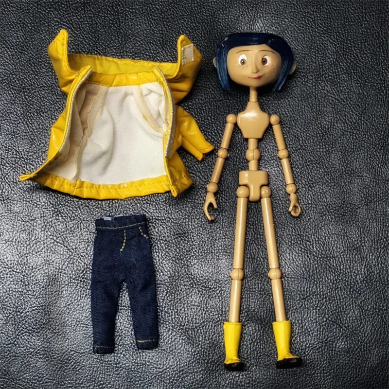 NECA Coraline Puppe Anime Gelenkfigur Der Geheime Regenmantel Pullover In Gestreiftes Hemd Spielzeug LA Mädchen Dekoration Modell Spielzeug Geschenke – Detail 9