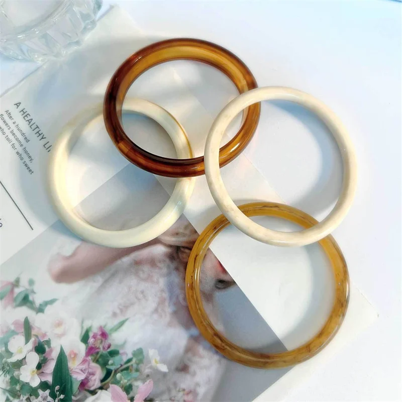 Fashion Vintage Acrylic Amber Marble Pattern Bangle Bracelet for Women Minimalist Resin Cuff Hand Jewelry Accessories