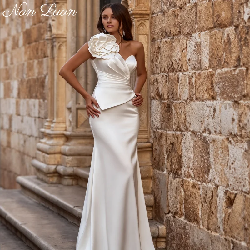 2026 Styles Artistic Satin Wedding Dress One Shoulder With 3D Flower Chapel Train Vestidos de Novia Customized