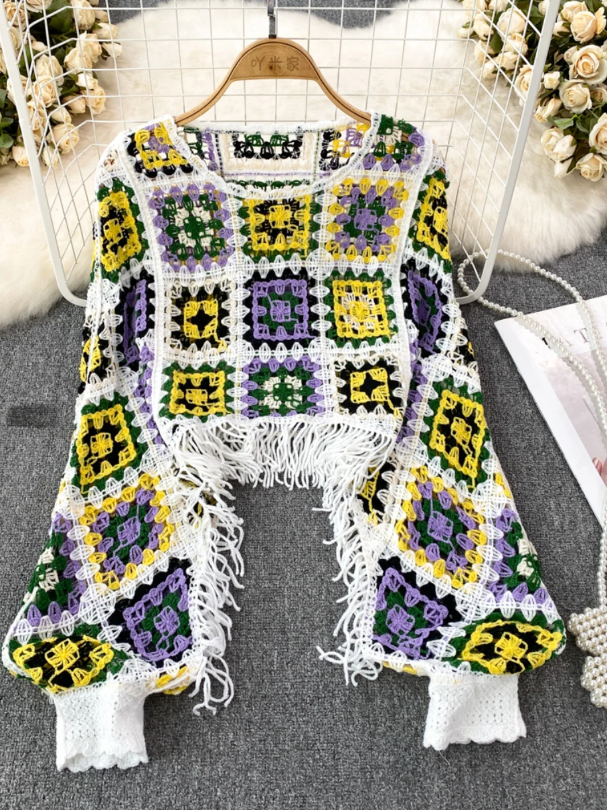 

Faionable Long Sve круглый Ne контрастного цвета с полой кисточкой или вязаный топ, повседневная пляжная женская одежда Vaion