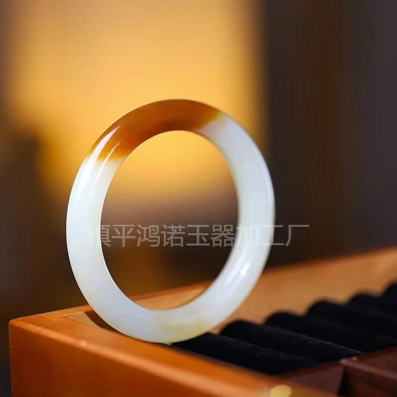 

Тонкий круглый браслет из цельного нефрита для женщин.