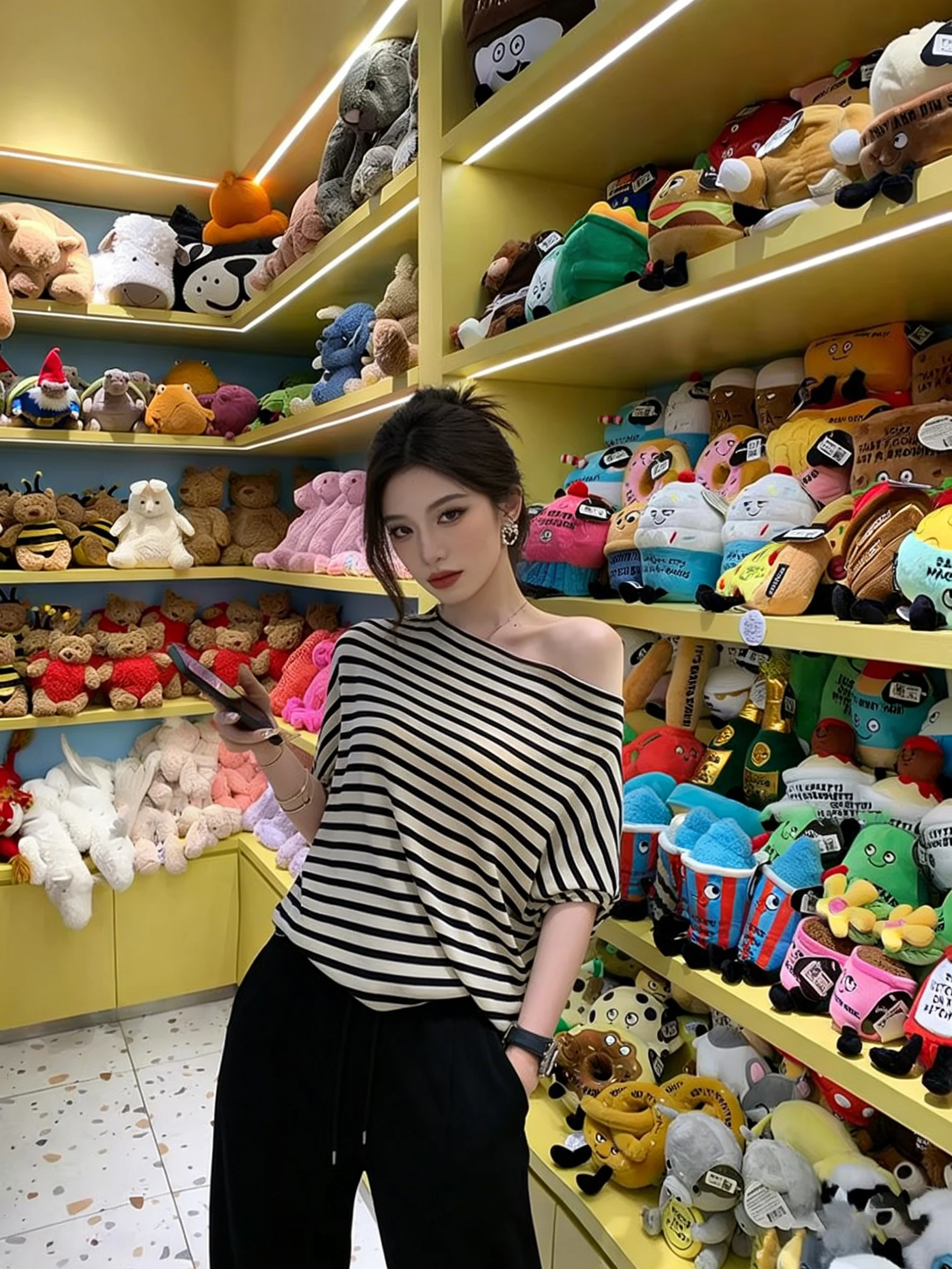 

Unique Beautiful Lyocell Asymmetrical Shoulder Short Sleeve Women's Summer 2026 Lazy Style Shoulder Bared Striped Top