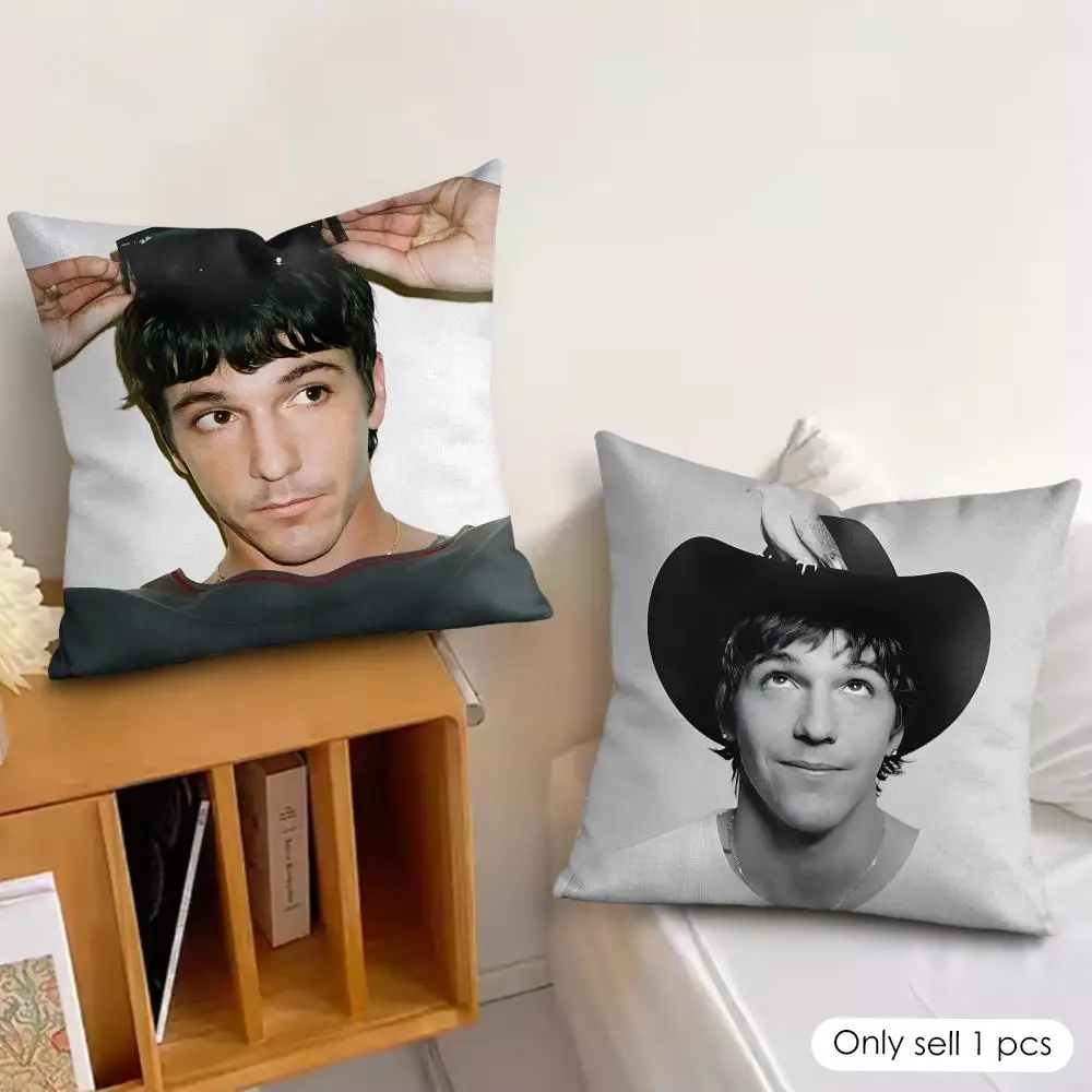 Singer R-Role Model Cushion Cover Wrinkle-Resistant Short Plush Pillow Case Breathable Machine-Washable