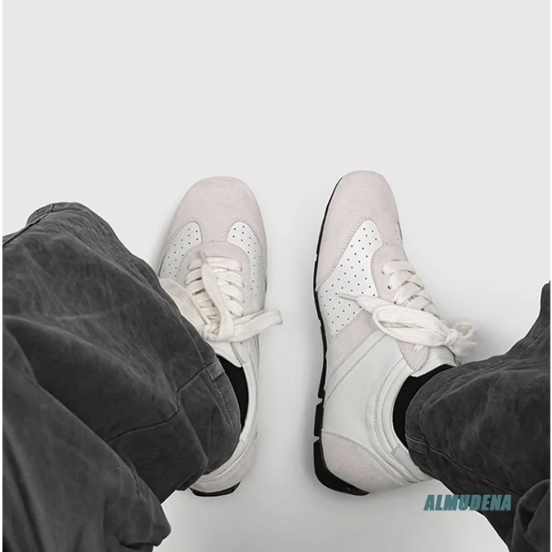 Round Toe Casual Sneakers Lace-Up Low Top Streetwear for Men Urban Outdoor Fashion Comfortable Daily Shoes 2026 New