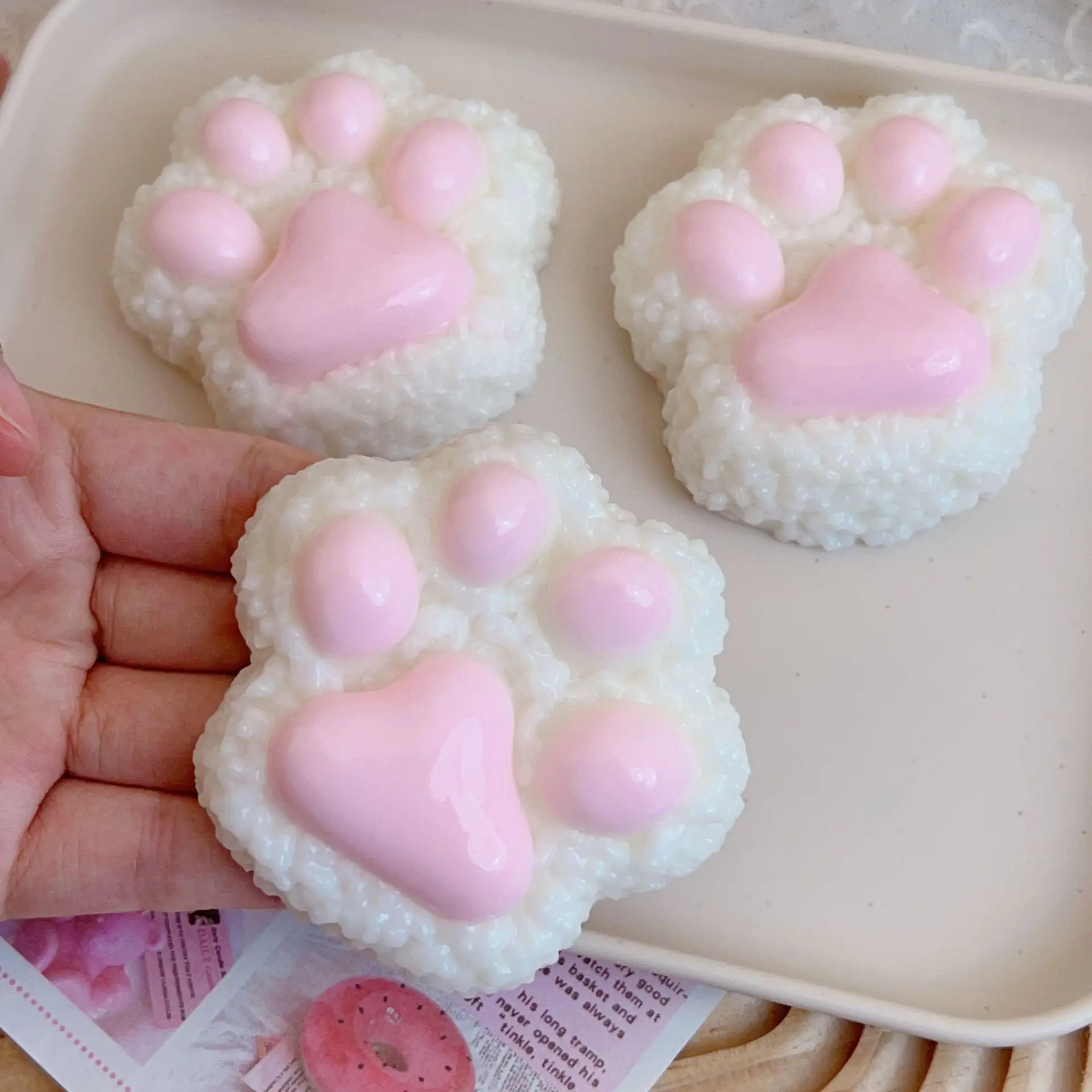 Super Cute Food Play Rice Ball Cat Paw Water Sense Cream Sense Stress Relief Simulation Silicone Soft Hand Feeling Squeeze Toys