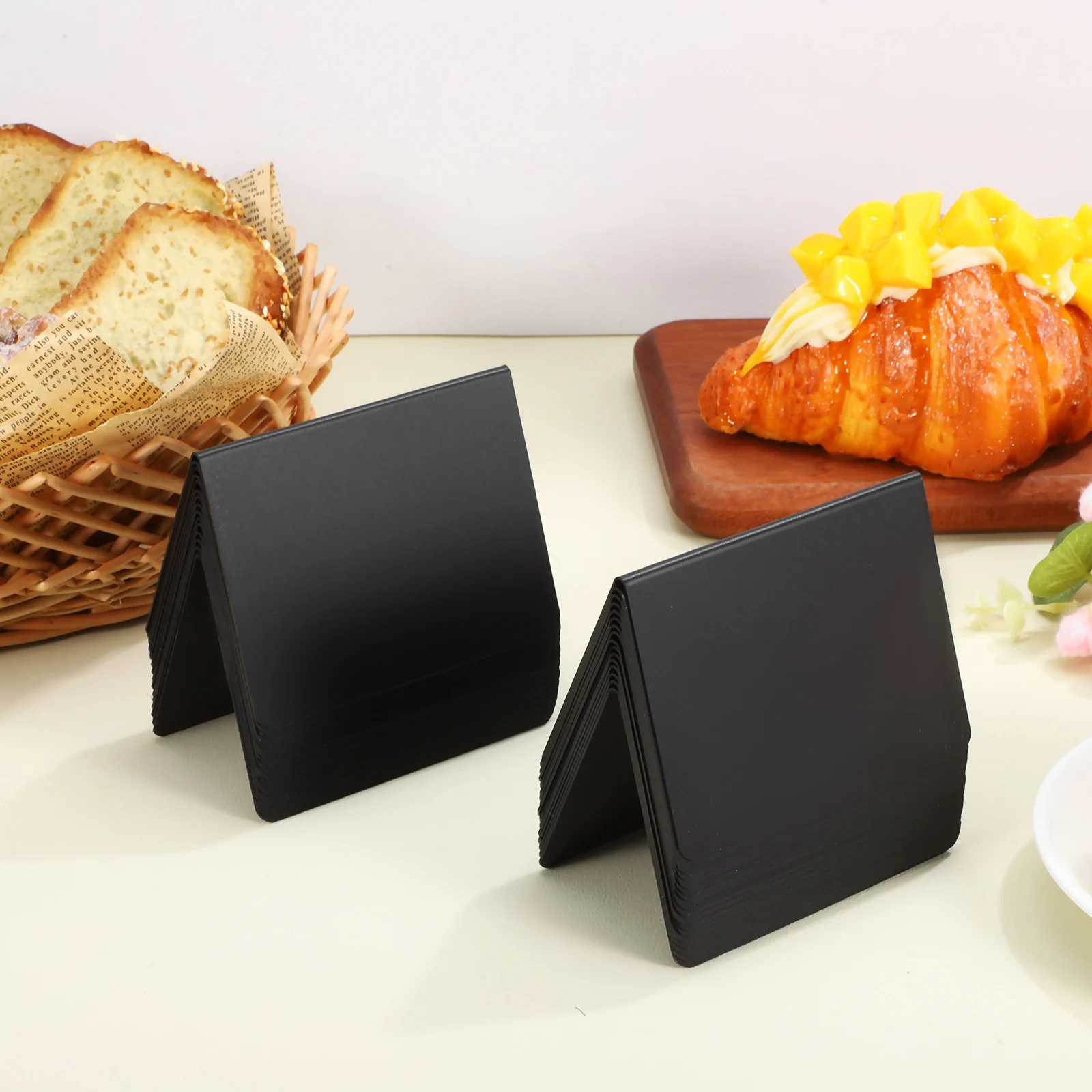 

40 pcs Mini Chalkboard Signs Buffet Food Table Labels Small Blackboard Place Cards Menu Boards Stable V-Shaped Stand Pvc