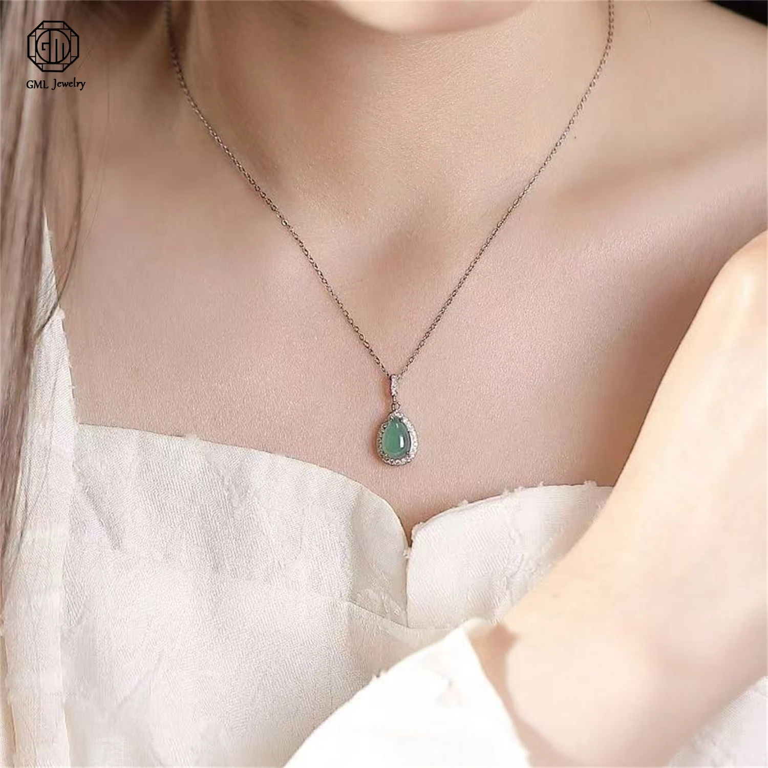 

Natural Blue Water Jadeite Teardrop Pendant Minimalist Choker Necklace Elegant Women Exquisite Small Necklace Jewelry Gift
