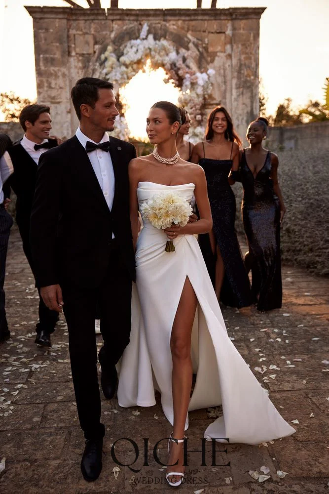 QICHE Simple Satin Wedding Dresses Pleated Civil Bridal Gown Side Slit Minimalist Customized Bride Dress For Wedding Ceremony
