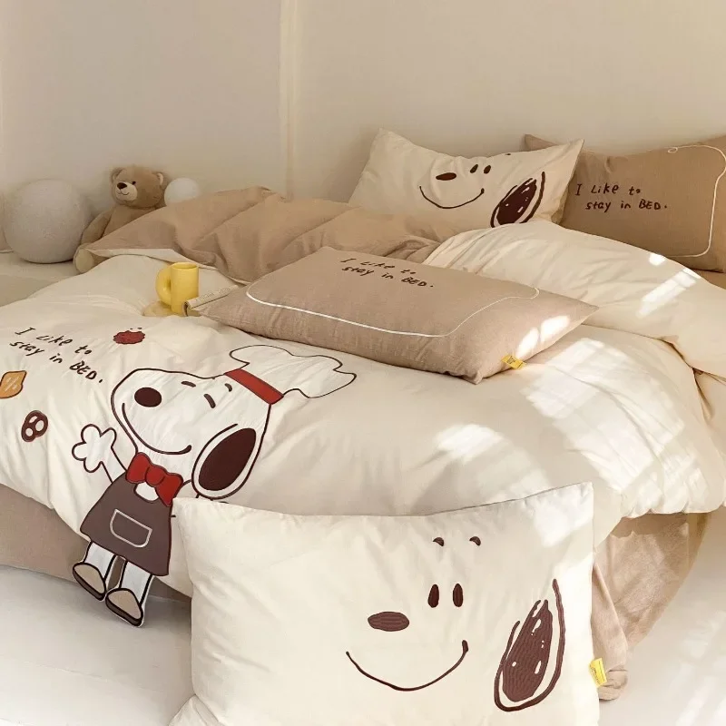 MINISO Snoopy men's and women's new funny personality cartoon embroidery pure cotton bed sheet and quilt cover three-piece set