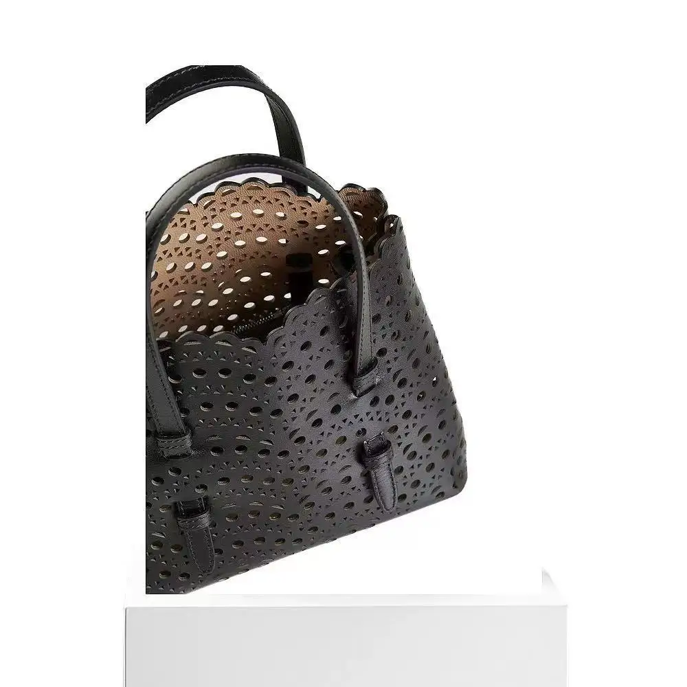 Minimalist Dark Tone Wave Trim Perforated Handheld Bag Ladies Hard Shaped Portable Top Handle Bag For Casual Streetwear Dating Evening Outfit Mini Item Storage