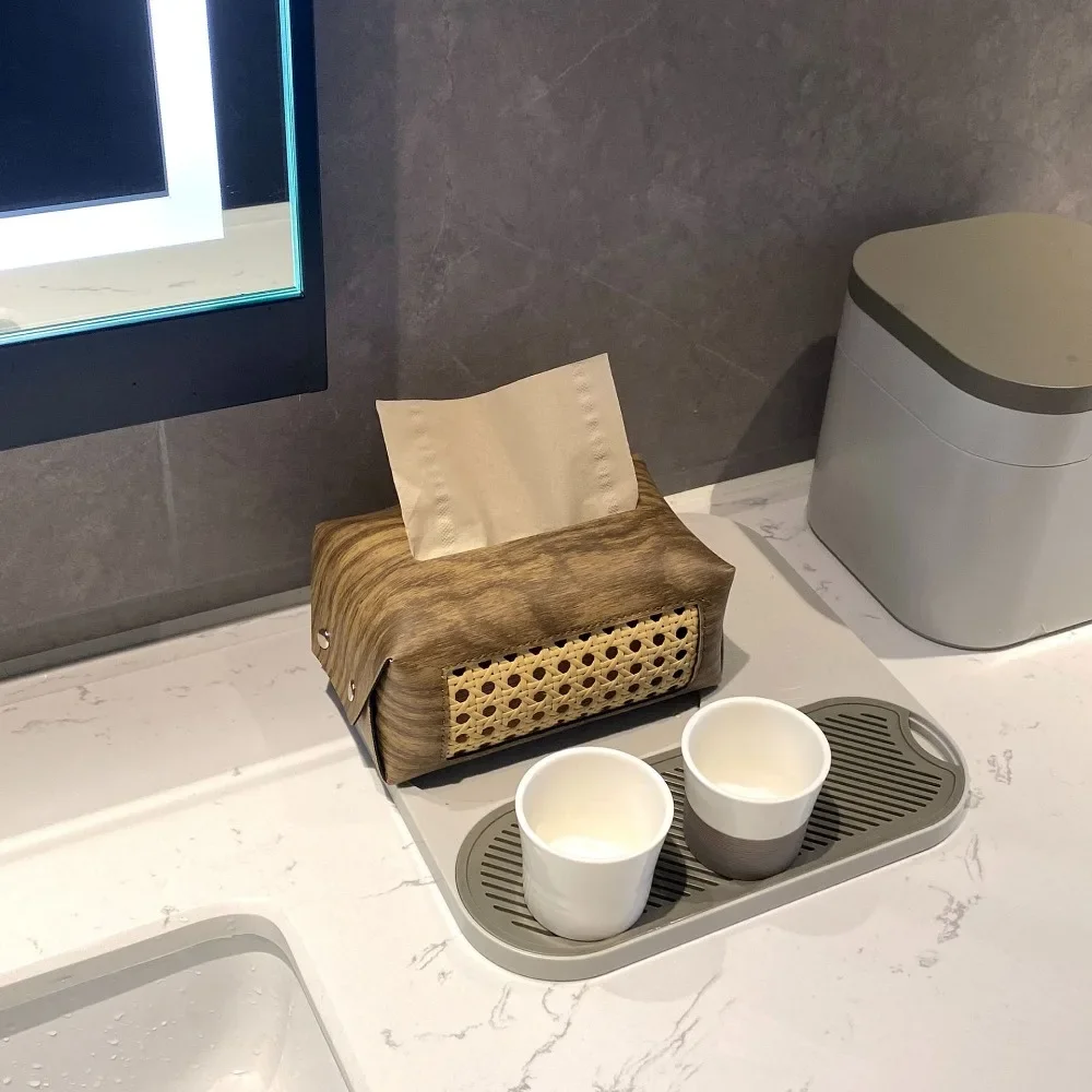 Strictly select leather wood grain tissue box, draw paper box, car use, household light luxury leather material tissue box