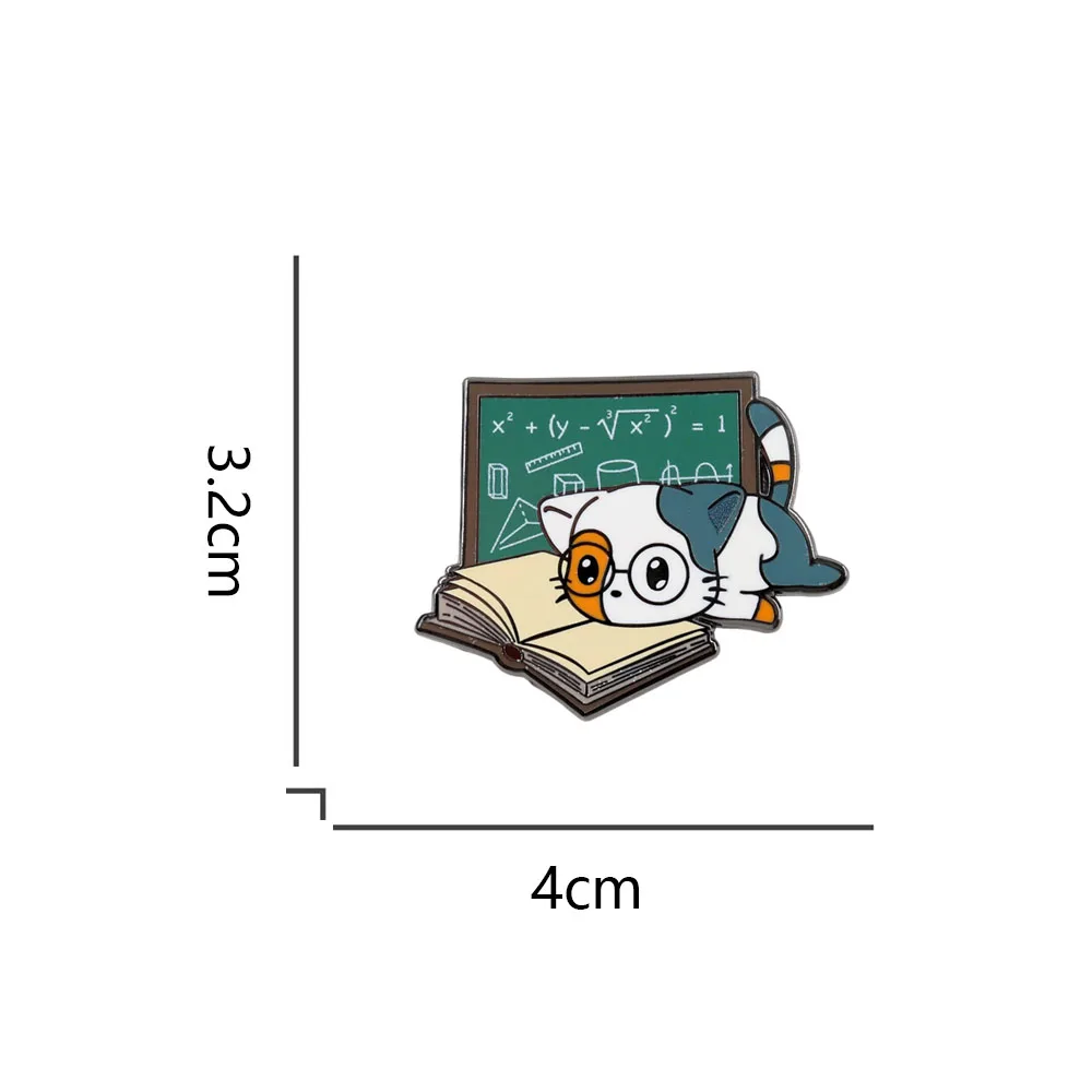 لطيف الكرتون الحيوان شارة معدنية تعلم الرياضيات القط التلبيب دبوس بروش كتاب الطالب تعلم الطالب الذي يذاكر كثيرا عشاق هدية الملحقات
