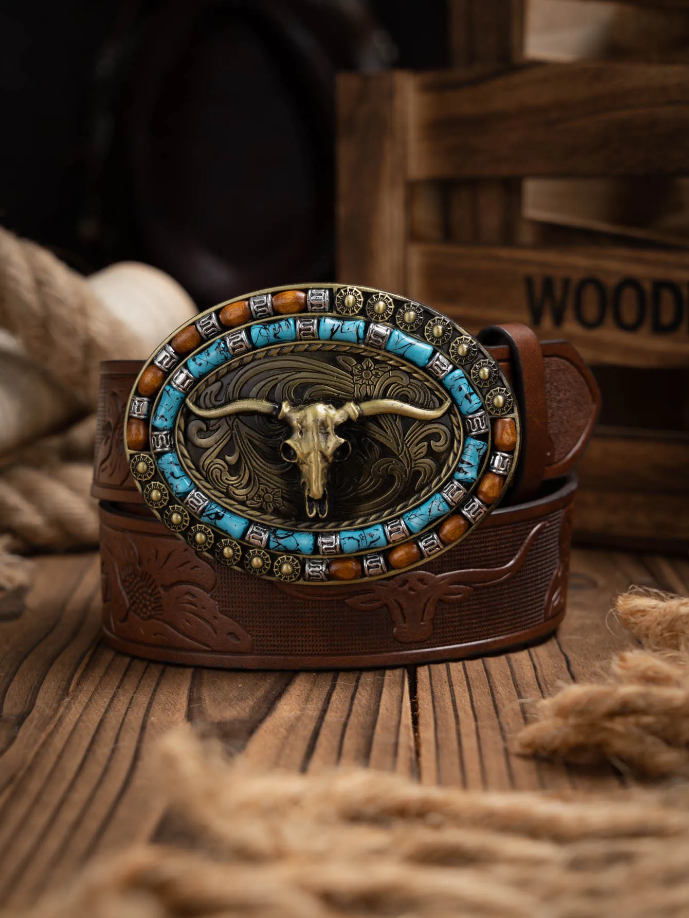Ein lässiger, individueller und Retro-Gürtel, Kleidungsaccessoire im Western-Stil, Metallschnalle, PU-Gürtel, geeignet für Männer und Frauen. – Detail 3
