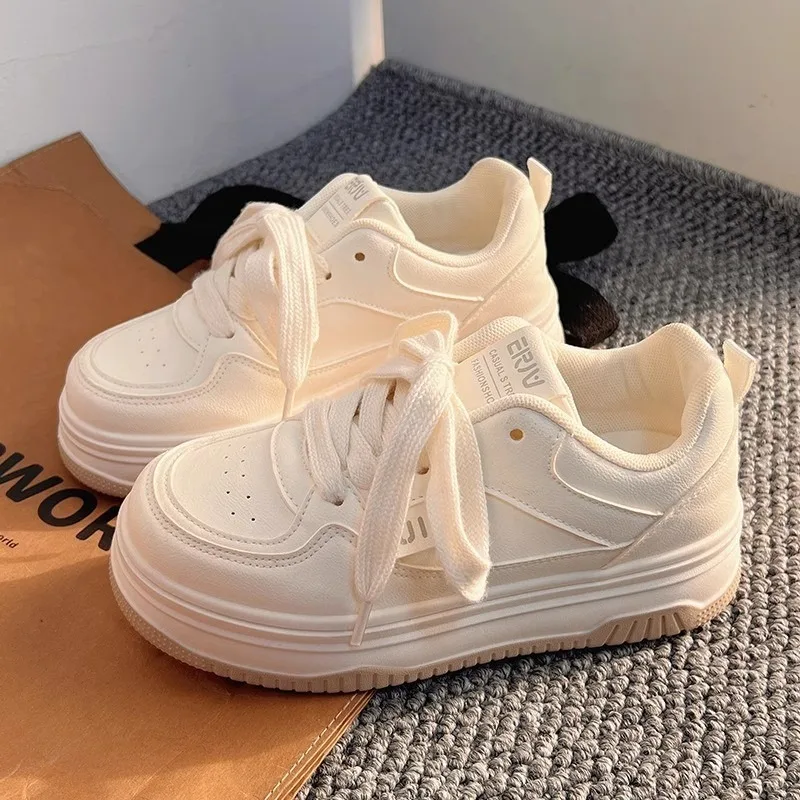 2024 Youth First Love Little White Shoes Light Feeling Memories White Moonlight Sneakers Vitality Campus Sports Casual Shoes