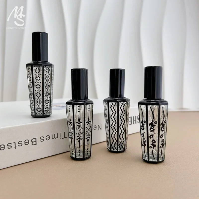 

15ml Glass Perfume Spray Bottle with Unique Black Pattern Portable Refillable Cosmetic Tool for Travel