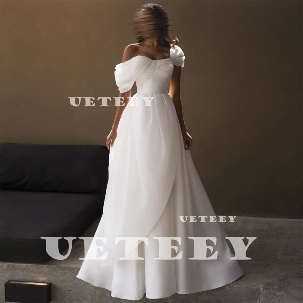 UETEEY Abito da sposa linea A in organza con spalle scoperte in crêpe personalizzato con cerniera sul retro Elegante abito da sposa con strascico a pieghe