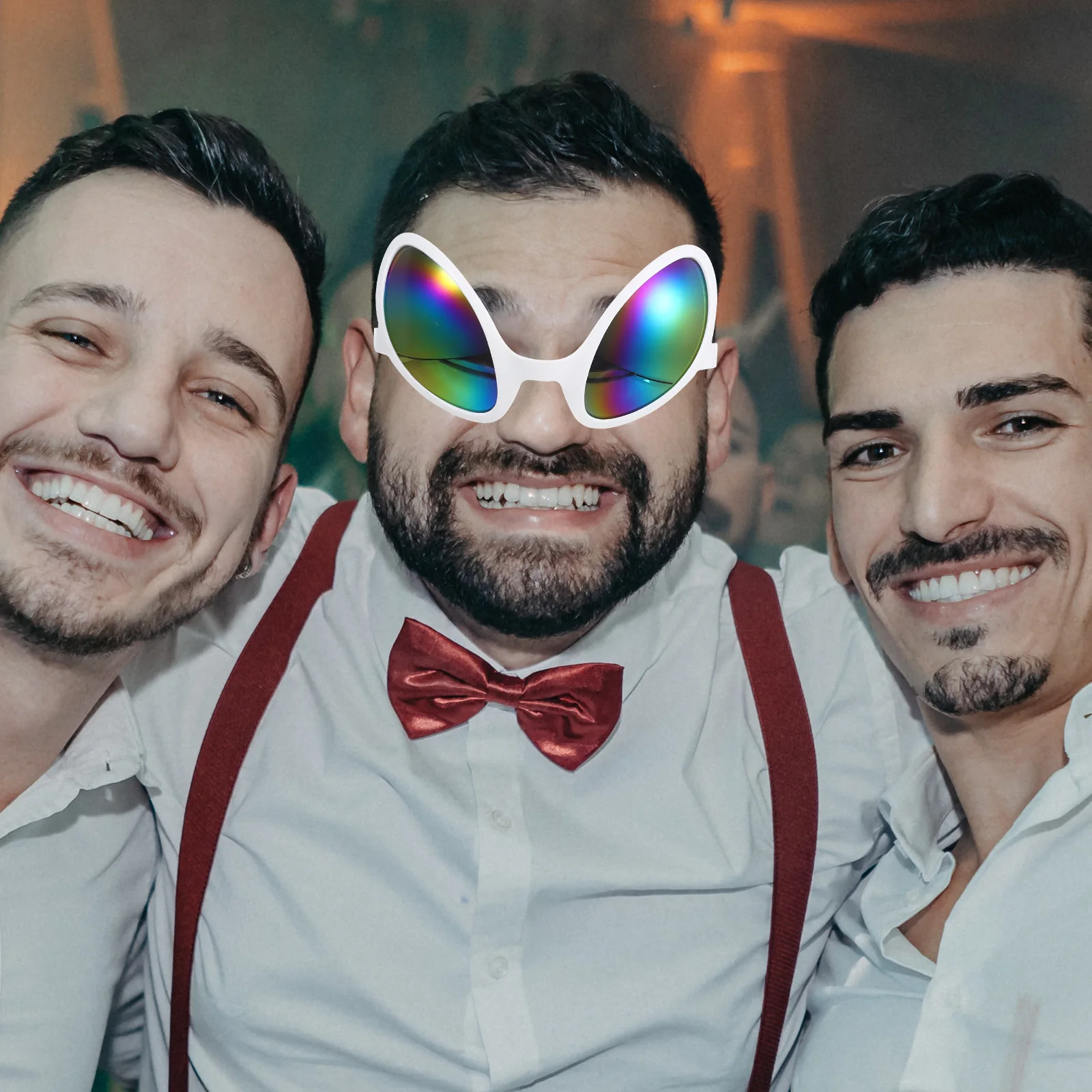 1 ペアのプラスチックメガネ面白い成形デザインカーニバルコスプレパーティーサングラス小道具ユニークな写真アクセサリーコスチューム