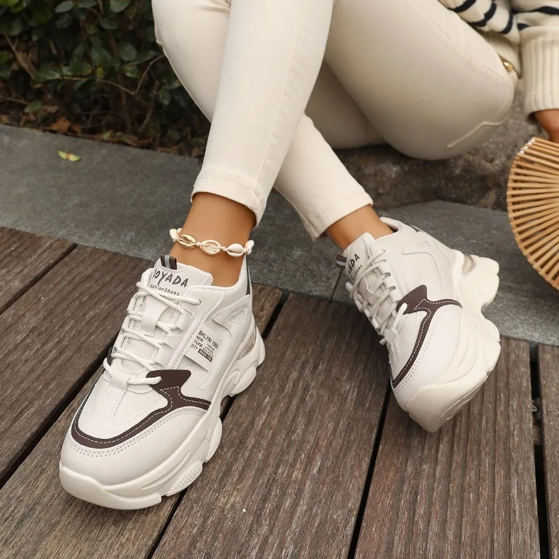 

New 2025 Spring Women's Casual Sports Shoes Versatile Thick Base Increased Shoes Comfortable Rubber