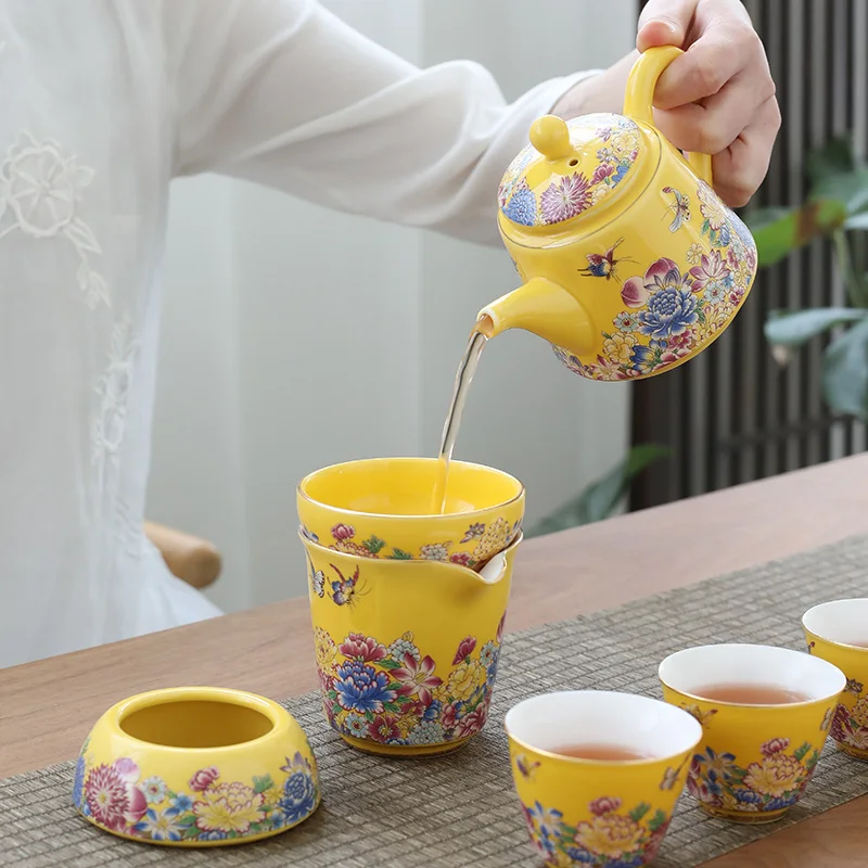 A complete set of King Flower ceramic Kung Fu tea set hand-plucked flower tea maker Palace-style gift enamel tea set