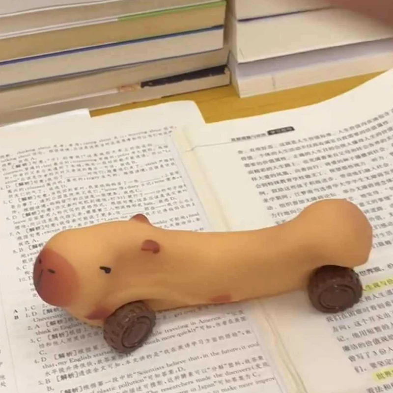 1PC Capybara Squeeze Toy Fidget Toy With Wheels Creative Portable Vent Toy Cozy Funny Pinch Toy For Kids Adults