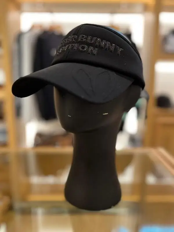 قناع جولف بسيط للنساء، تصميم بدون إطار مع حماية من الأشعة فوق البنفسجية، قبعة شمسية خفيفة الوزن وجيدة التهوية