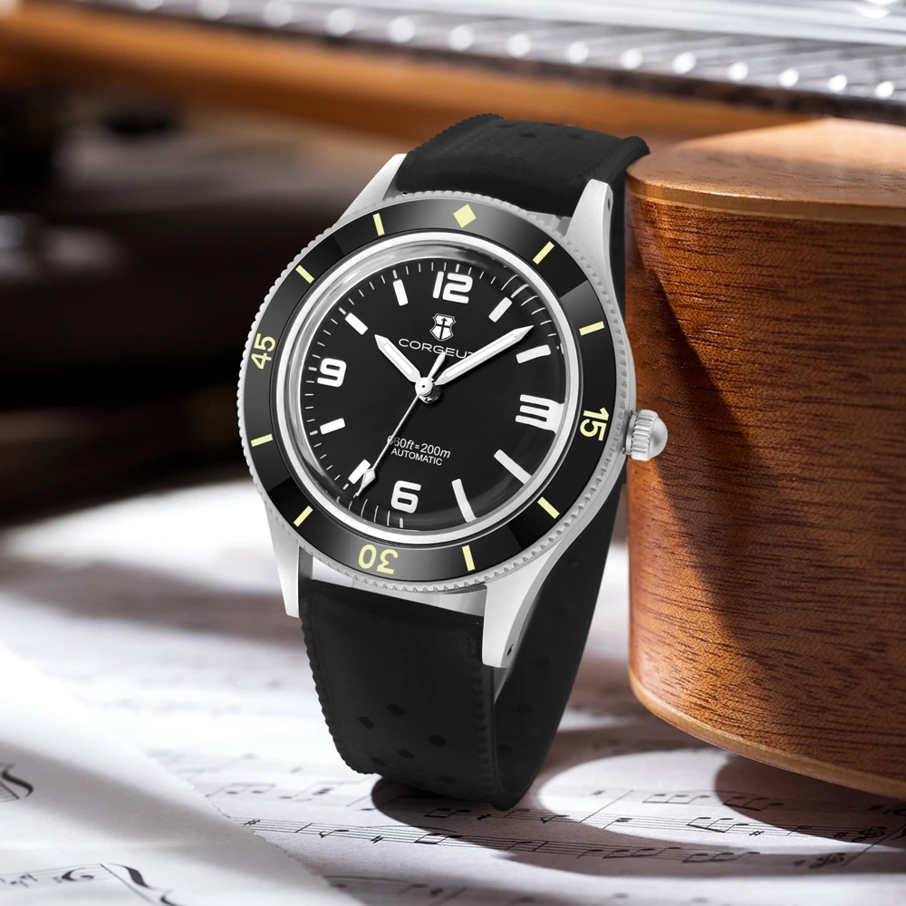

Corgeut NH35 автоматический механизм куполообразный сапфировое стекло винтажные 40 мм 200 м водонепроницаемые часы для мужчин светящиеся механические наручные часы
