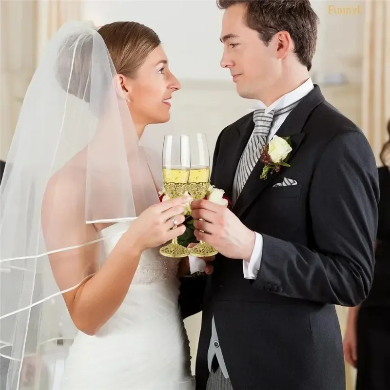 New Relief Flute Champagne Glass Light Luxury Crystal Glass With Rhinestone Metal Bottom Suitable for Couples\' Wedding Gifts