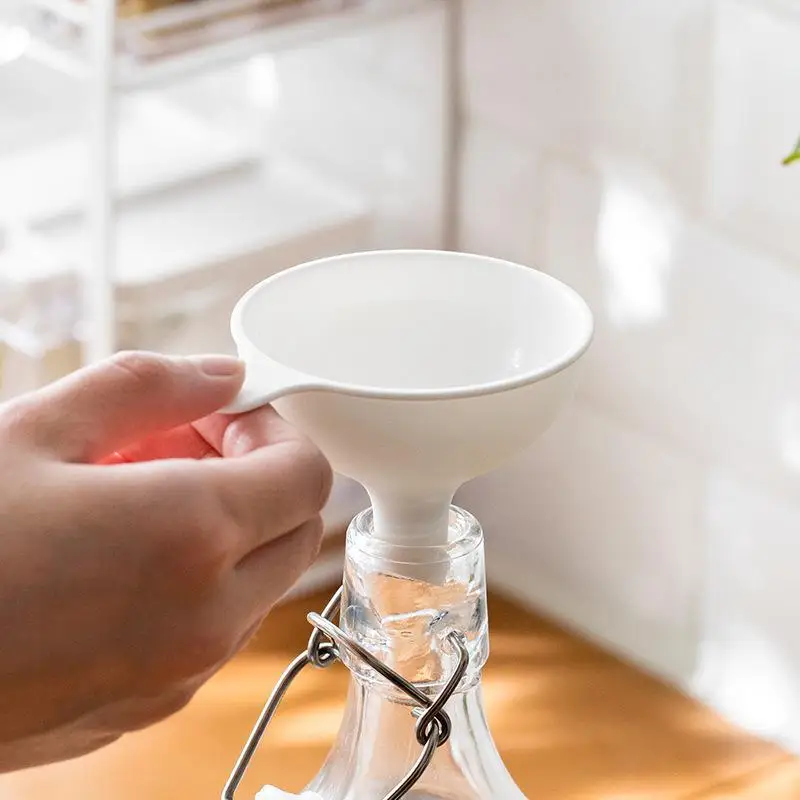 Plastic Wide Mouth Funnel Portable Transfer Funnel For Kitchen Oil Liquid Cosmetic Bottle Filling Tool