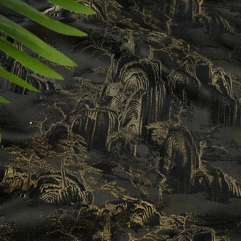 

Черное золото Пейзаж Парча Жаккардовая ткань Позолоченные детали Hanfu Qipao Mamian Юбки Традиционная китайская одежда Текстильная ткань