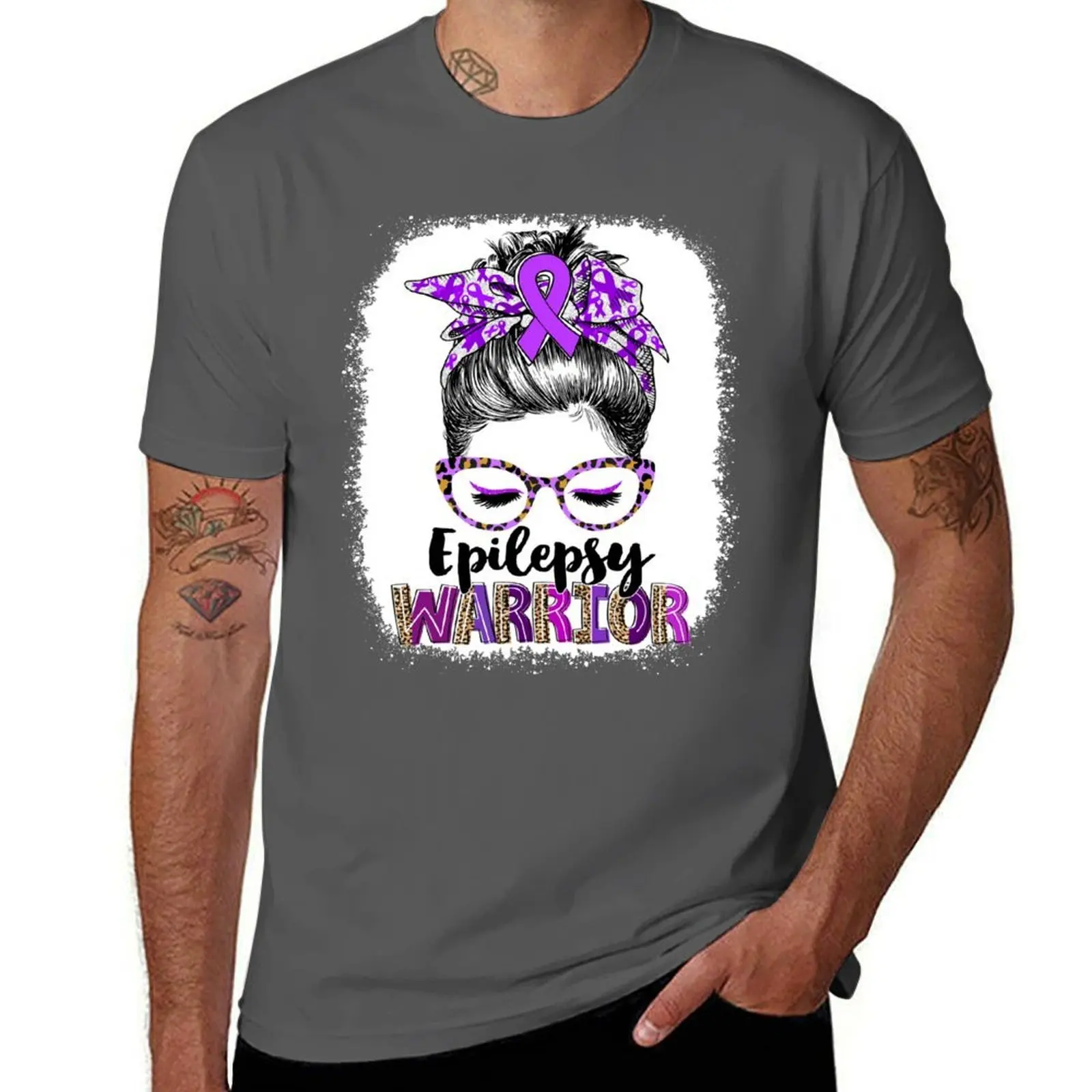 

Messy Bun Leopard Epilepsy Warrior T-Shirt Trend Art Print T-Shirt