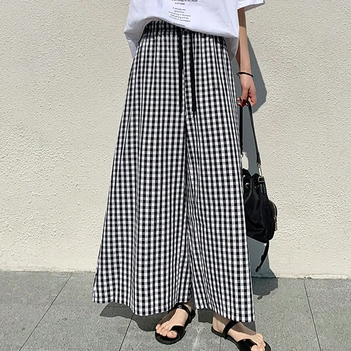 

A Black and White Plaid High-Waisted Spring and Summer Wide-Leg Loose Drawstring Casual Women's Trousers
