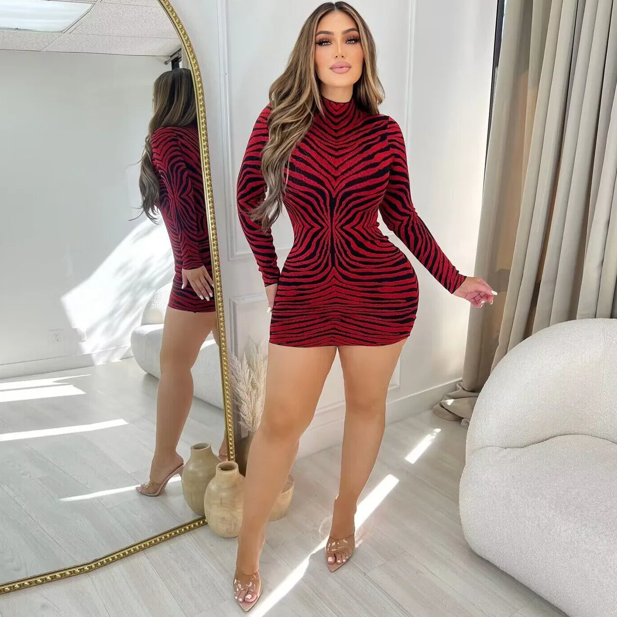 New mini skirt for autumn and winter, fashionable printed tight fitting high neck long sleeved short dress, one step skirt