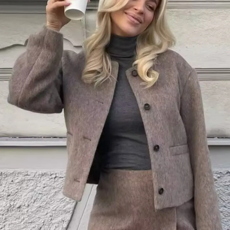 

2025 Autumn Women's Korean Retro Daily Jacket Round-Collar Long-Sleeve Single-Breasted Button Coat Stylish Casual Outerwear Tops