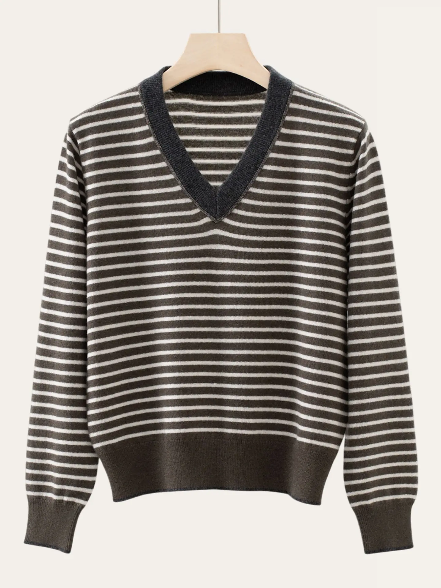 Outono Inverno feminino Camere malhas V-Ne Stripe Long Sve casual versátil confortável suéter de malha macia para casa...