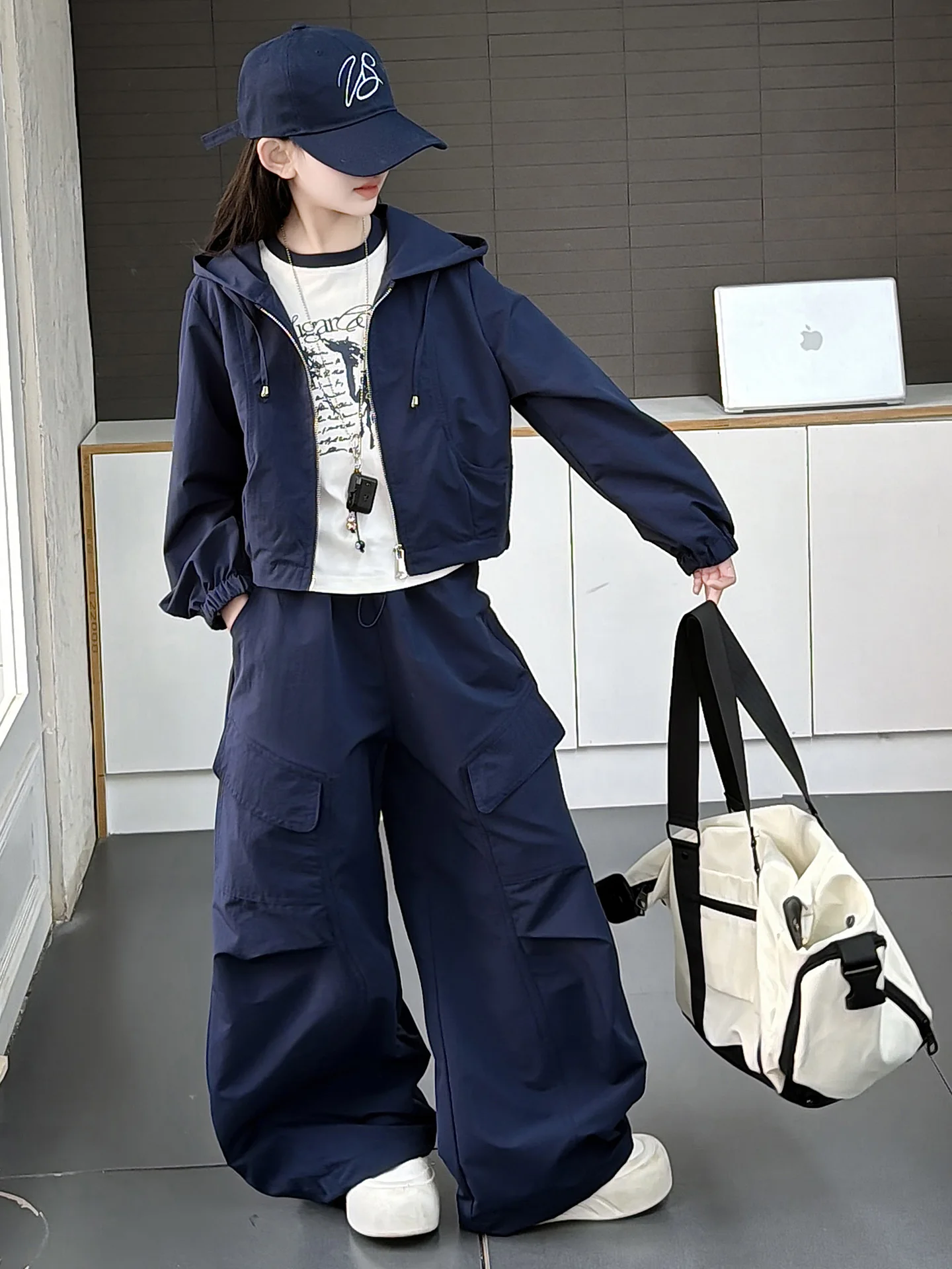 cool-girl-spring-fashion-workwear-pants-set-casual-sporty-two-piece-school-outfit-for-girls-trendy-and-stylish
