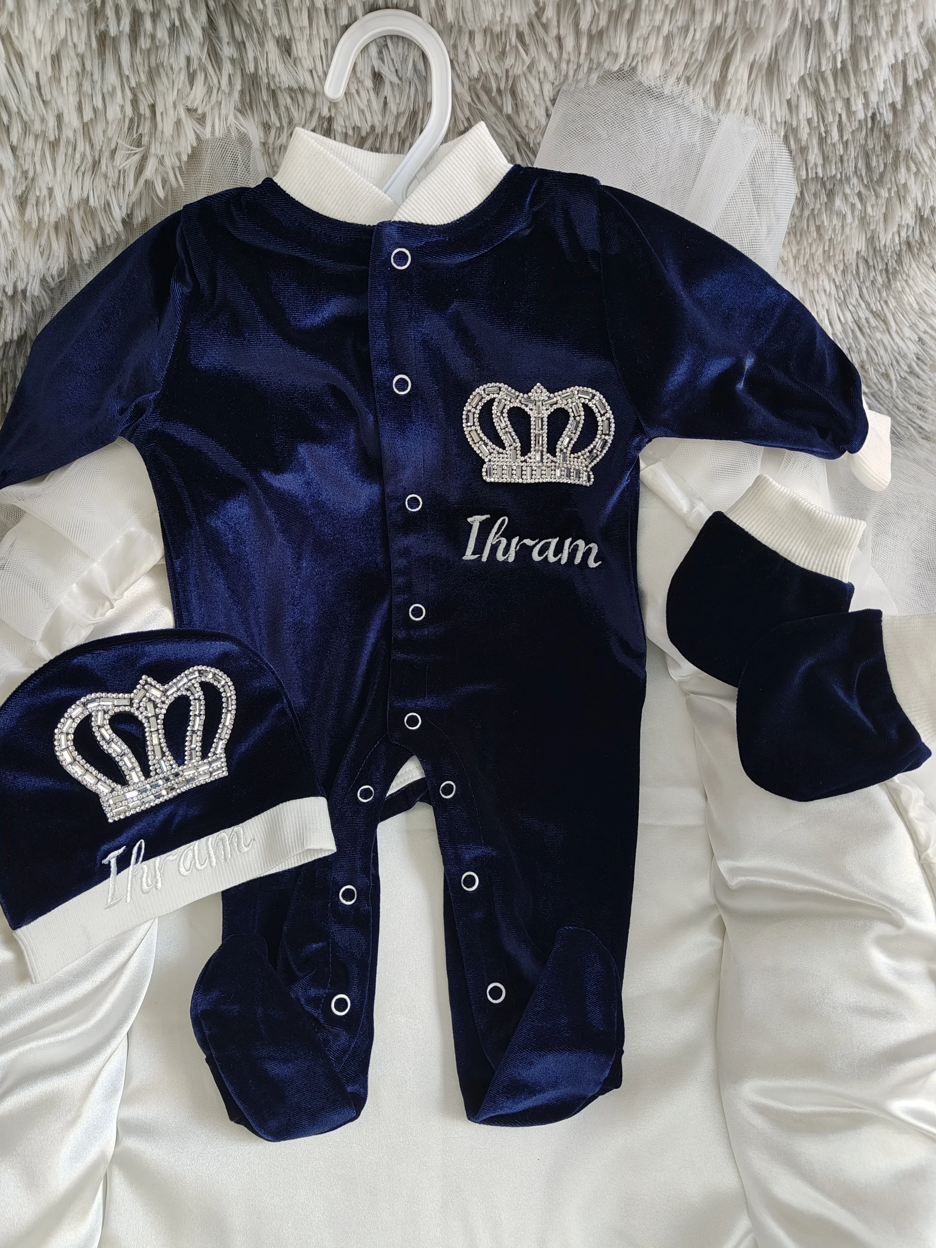 

Baby Velour Jumpsuit Set Solve Cold Weather Discomfort Keep Newborn Warm & Stylish For Baby Shower & Daily Wear