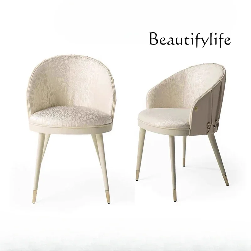 

Итальянский обеденный стул в стиле легкой роскоши, современный высококачественный стул для макияжа и туалетного столика, дизайнерское кресло для отдыха для виллы и больших помещений