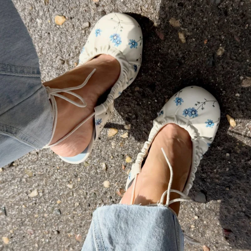 

White Floral Print Leather Cross Strap Thin Heel Sandals Women Pleated Round Toe Slingback High Heels Sweet Party Dress Shoe New