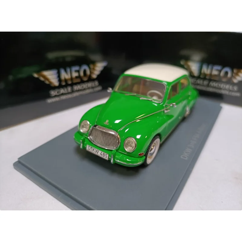 Neo 1/43 DKW 3 = 6 F94 4d 1957 أخضر أبيض سقف الراتنج نموذج سيارة الكبار تذكارية كلاسيكية ثابت عرض تحصيل لعبة هدية