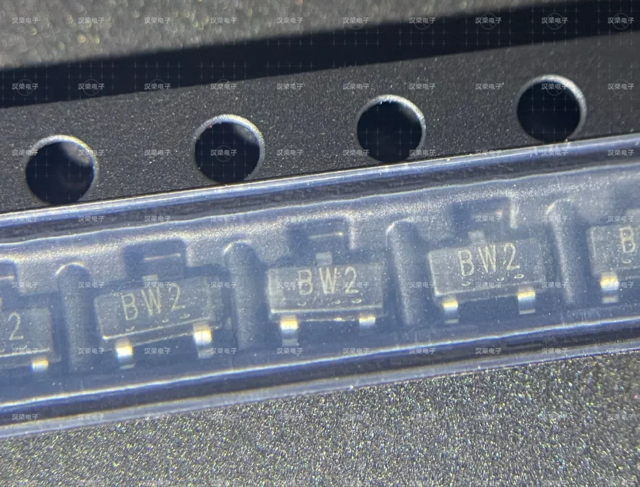 20 قطعة-1000 قطعة 2SB736-T1B-A الشاشة الحريرية BW2 BW3 BW4 BW5 عبر PNP 300 mA ، 80 V SOT-23 جديدة ومبتكرة في المخزون #1