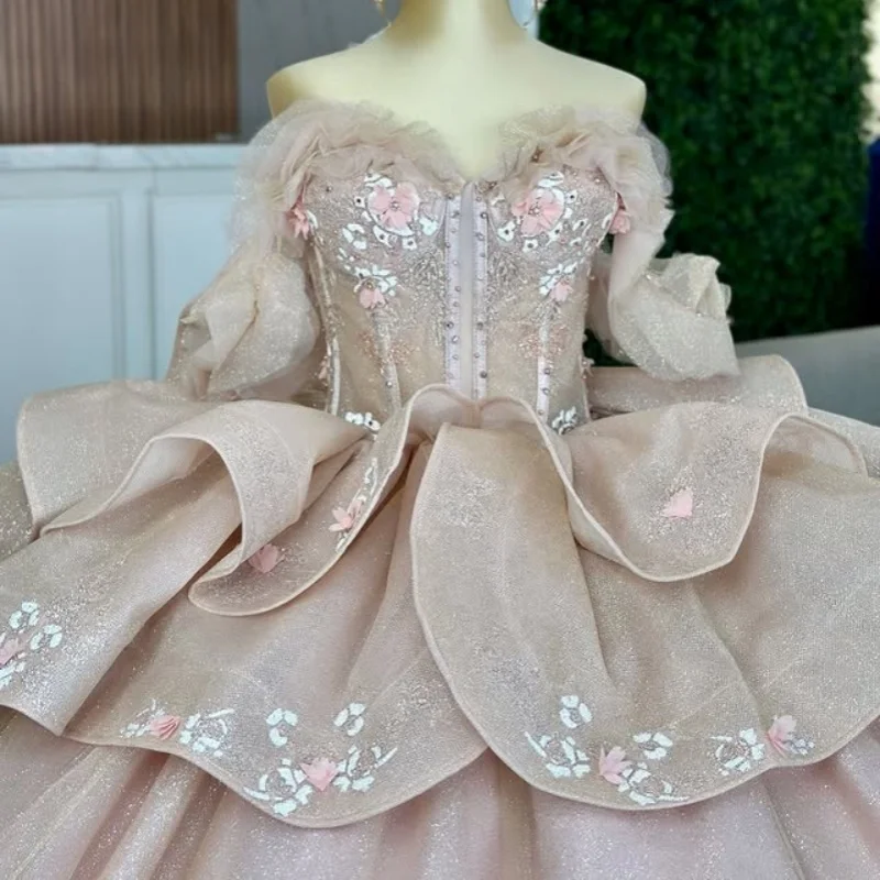 Personalizado luz rosa quinceanera vestidos fora do ombro glitter apliques cauda longa 3d flor camadasvestido 15 quinceanera