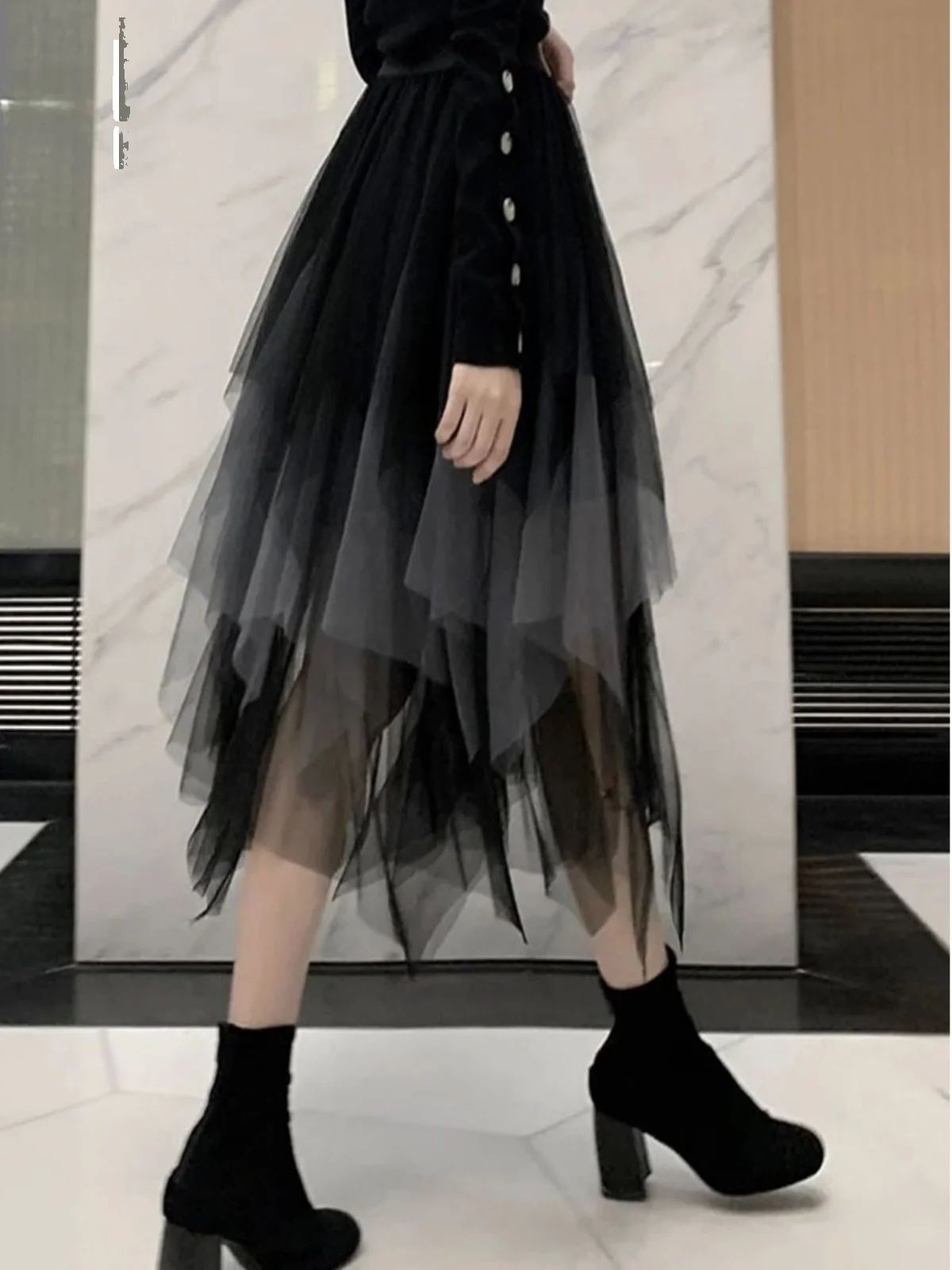 Spódnice damskie z nieregularnymi wstawkami, asymetryczne, z siateczką, w stylu Adient, na wiosnę.