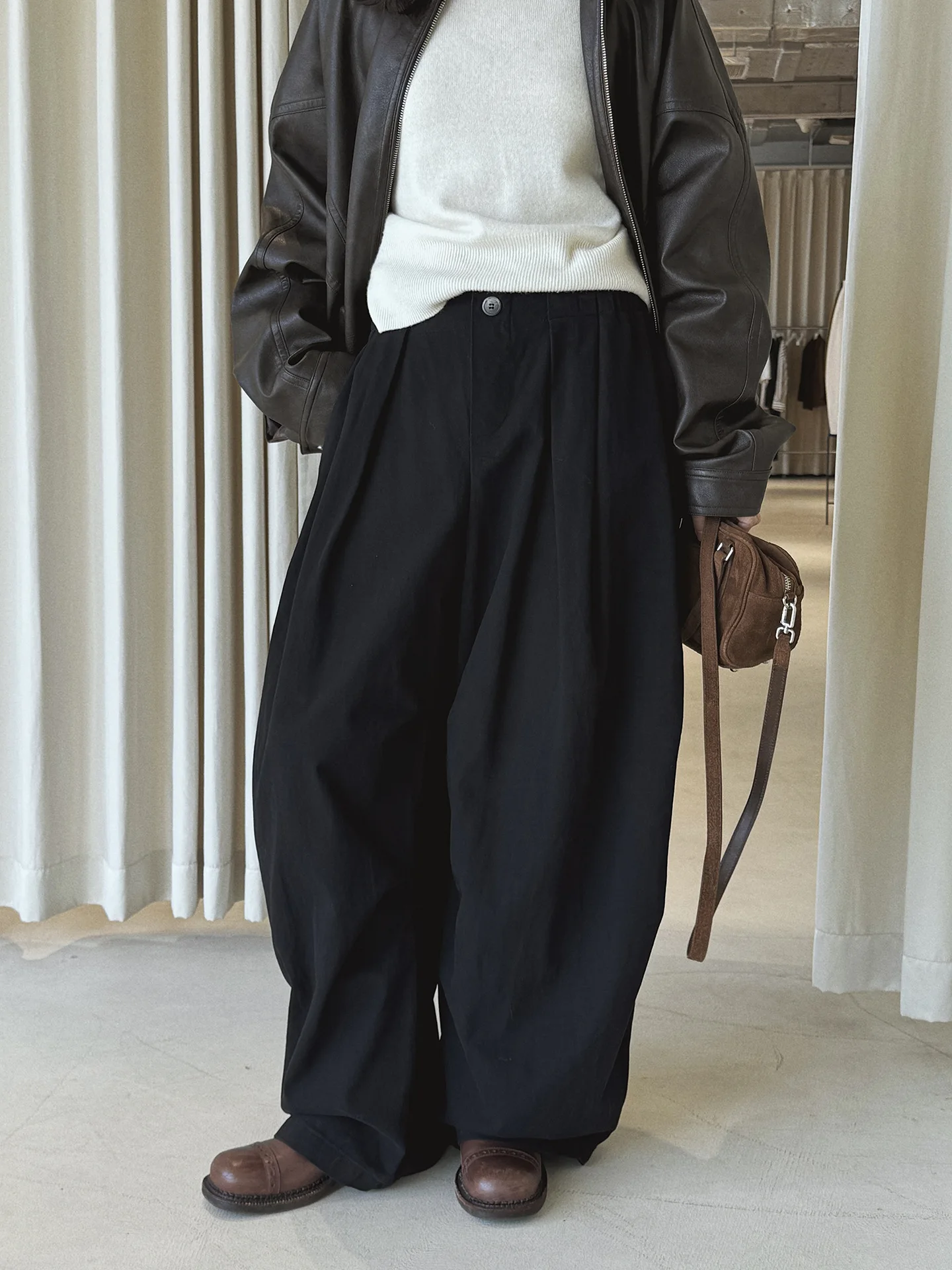 Début du printemps nouveau style de vêtements de travail rétro japonais couleur unie ample jambe large pantalons décontractés look mince pantalons décontractés pour les femmes