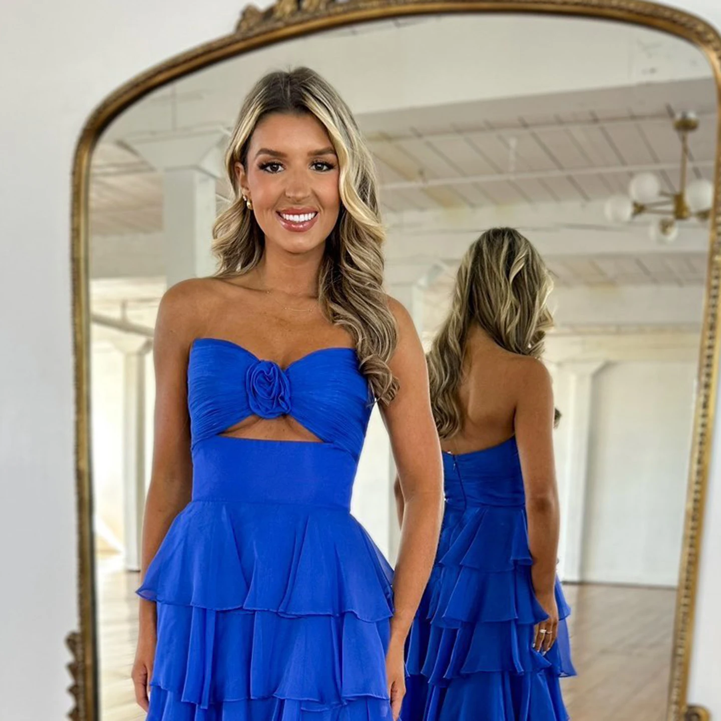 シャロンは言った-女性のためのスリット付きの段付きフリル、エレガントな青いシフォン、ストラップレスロングガウン、カスタマイズされた誕生日パーティー、sh367