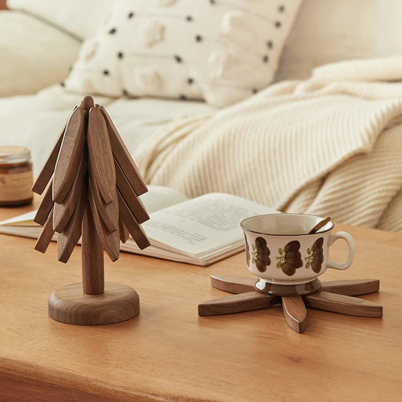 

Walnut insulation mat Solid wood small tree coaster One tree anti-scalding placemat Log tea tray cute desktop decoration
