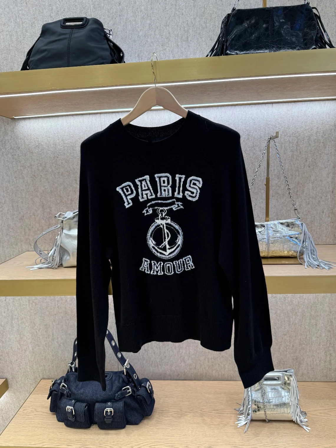 

Deep Blue Long Sve Knitted Sweater Letter Embroidery College Sle HEIDD M Home Early Spring 2026 Women's Faion