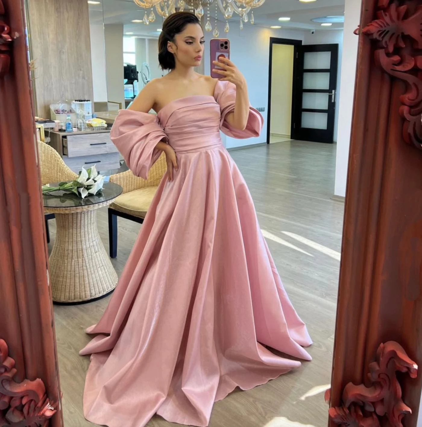 2025 الوردي فساتين لحضور الحفلات الموسيقية حفل مساء فستان خارج على الكتف مطوي ألف خط فساتين عيد ميلاد طويلة حفلة النساء vestidos de festa